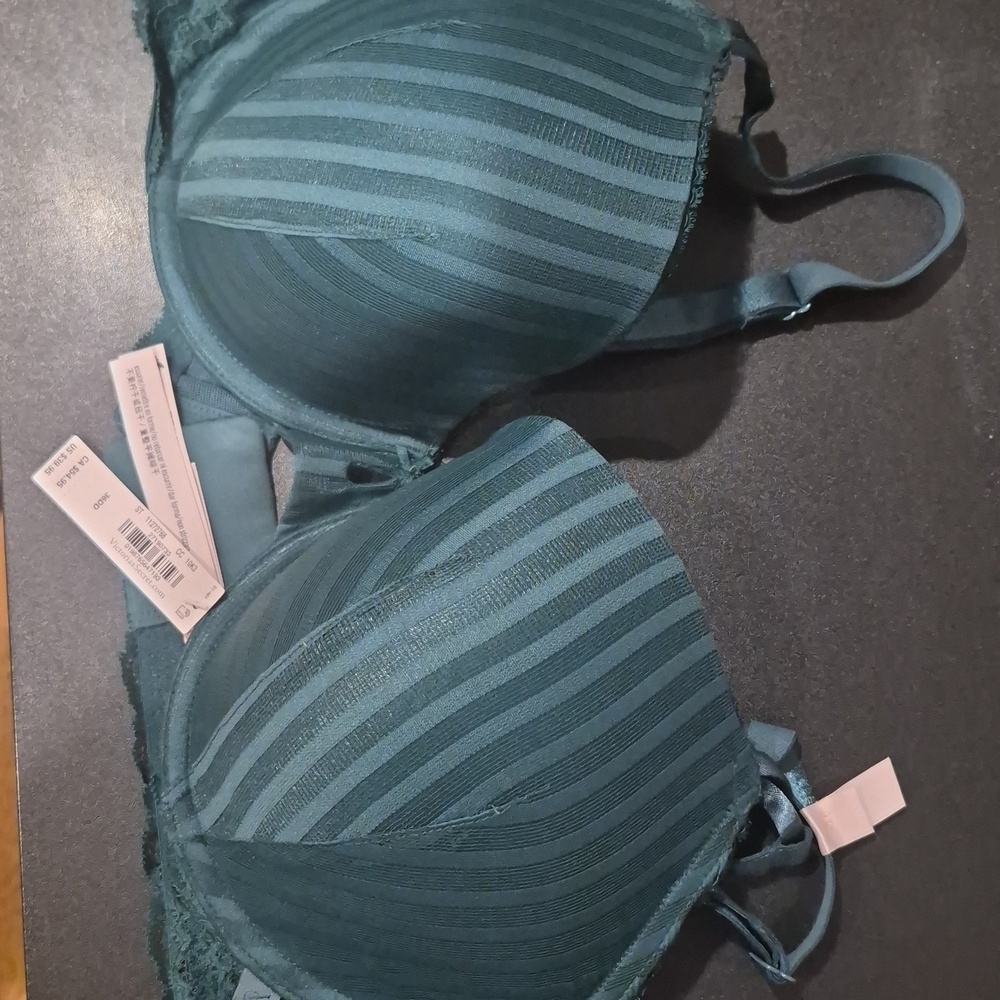 Victoria's Secret Teal Lace Trim Bra